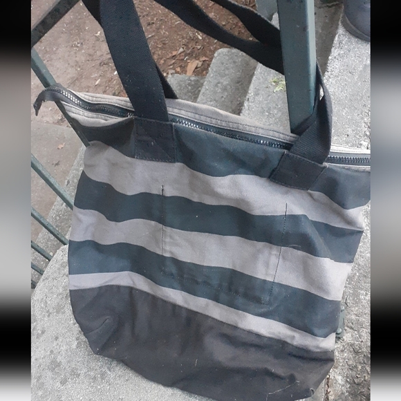 PINK Tote and Lunch Bag Bundle - Picture 11 of 12